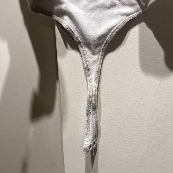 Abercrombie & Fitch Striped Body suit - Picture 4 of 6